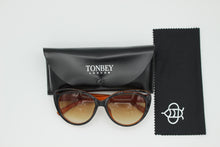 Load image into Gallery viewer, Tonbey Cat’s Eye Mirror Sunglasses