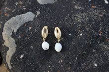 Load image into Gallery viewer, Shalom Pearl Drop Shell Earrings (gold)